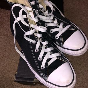 Black high top converse